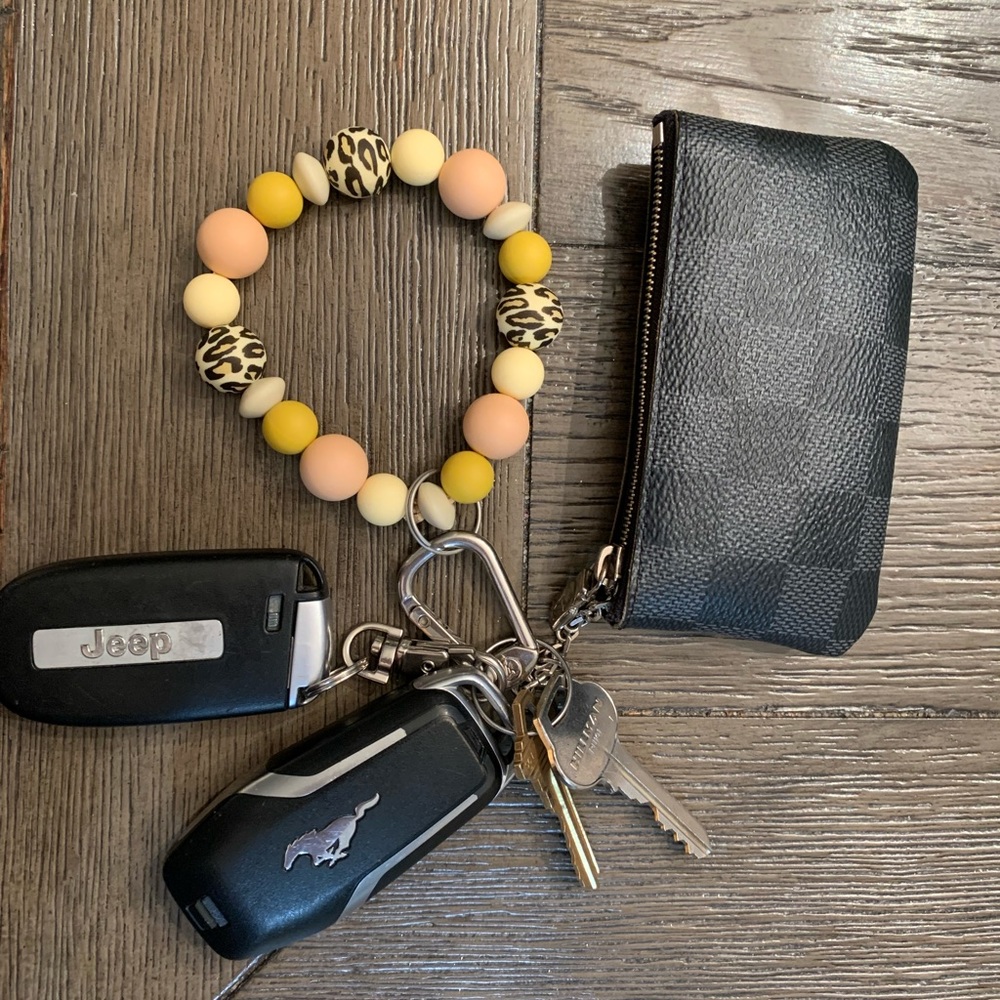 silicone wristlets